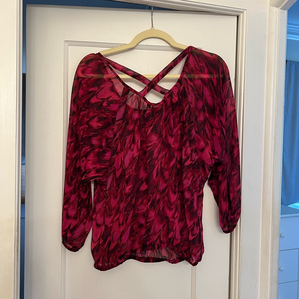 Maroon Express top - Picture 4 of 4